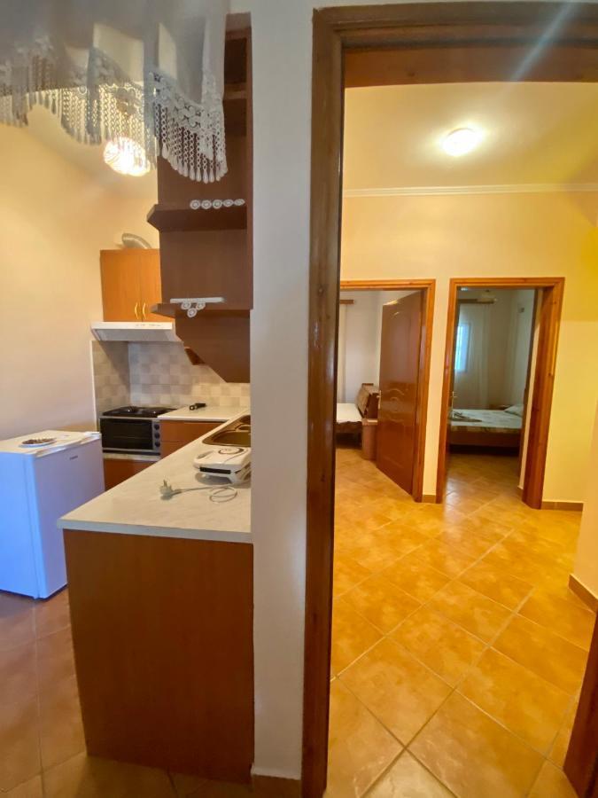 Family Apartments Саранда Экстерьер фото