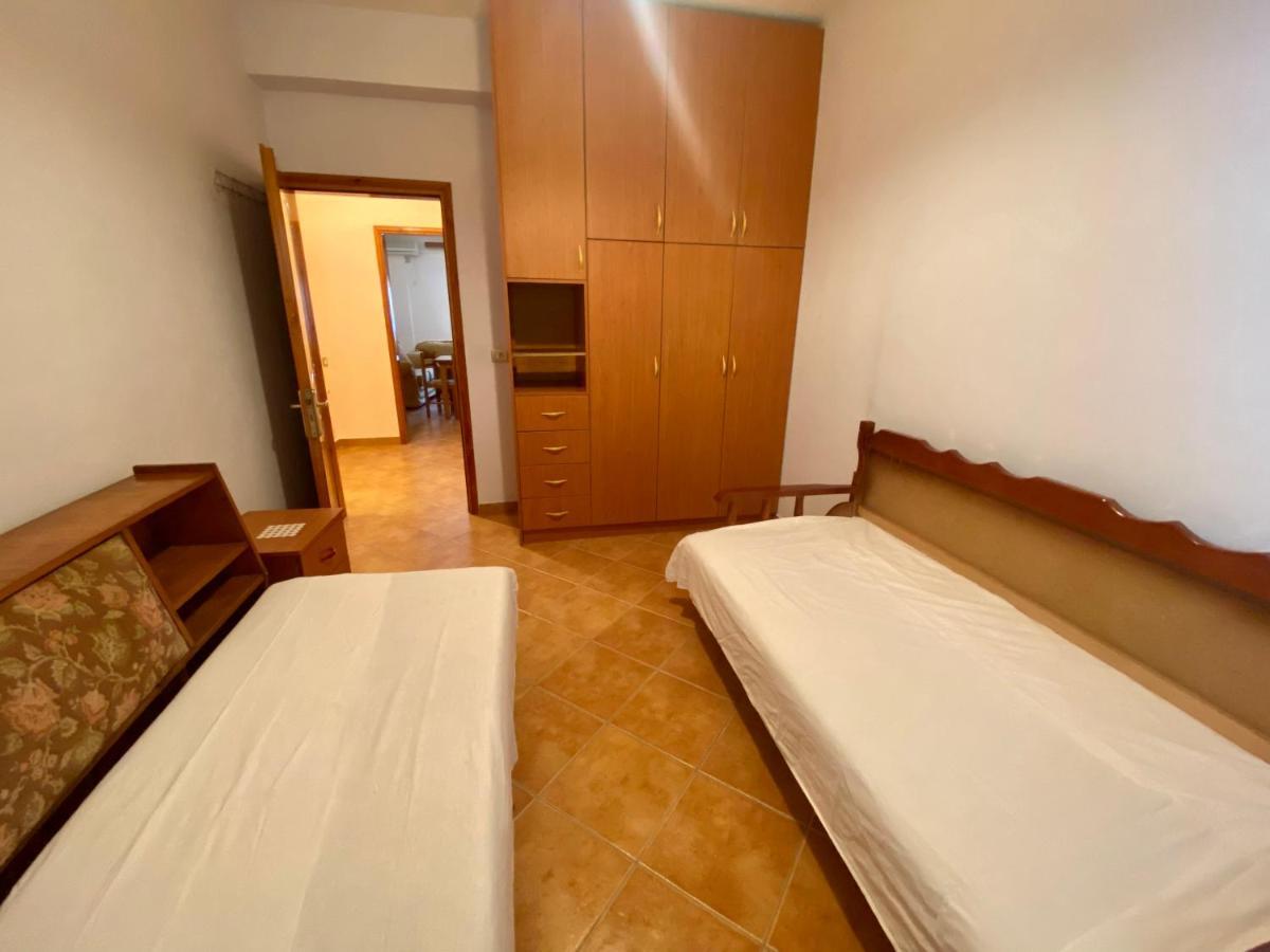 Family Apartments Саранда Экстерьер фото